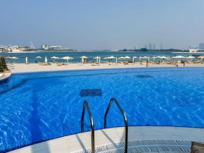 Modern beachfront 1BR apartment - Tiara Residence